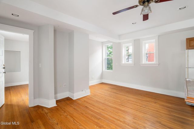 210 Union Street, Schenectady, NY 12305