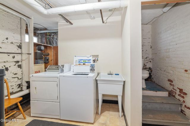 210 Union Street, Schenectady, NY 12305