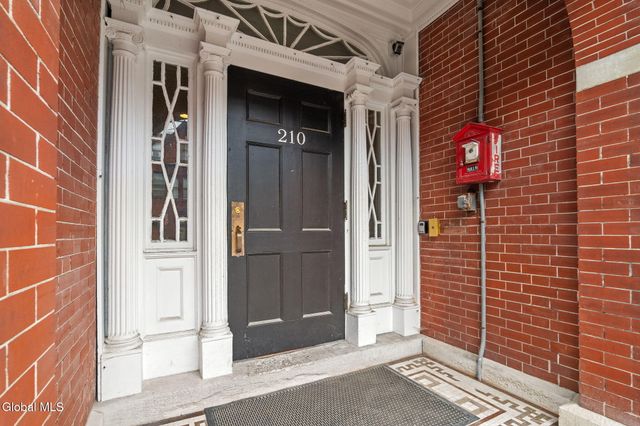 210 Union Street, Schenectady, NY 12305