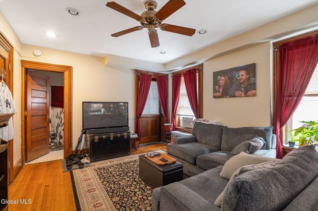 210 Union Street, Schenectady, NY 12305