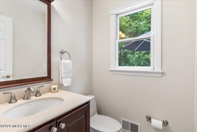33 Stonehenge Drive, Ocean Twp, NJ 07712