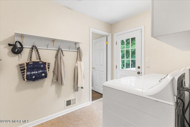 33 Stonehenge Drive, Ocean Twp, NJ 07712