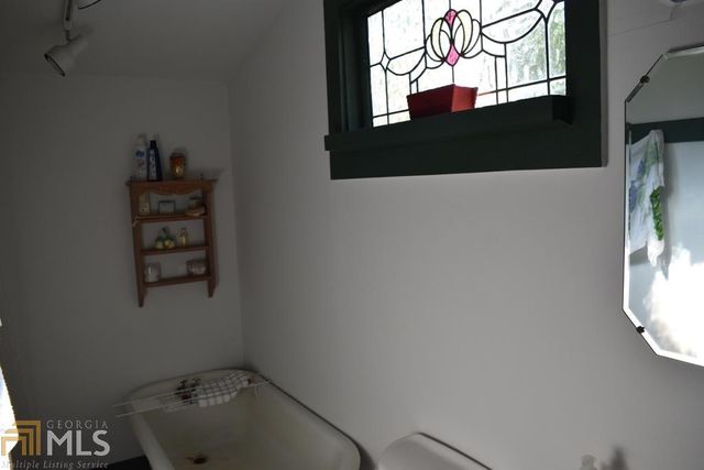 124 E Ward Road, Jackson, GA 30233