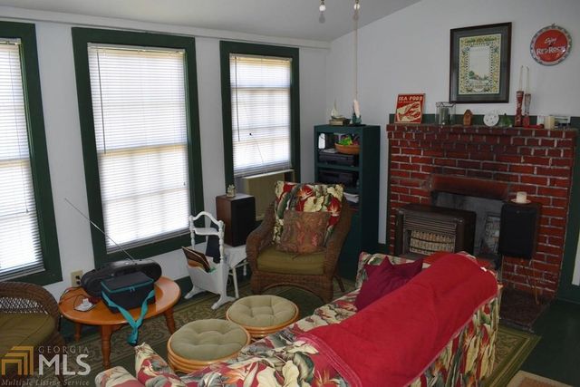 124 E Ward Road, Jackson, GA 30233