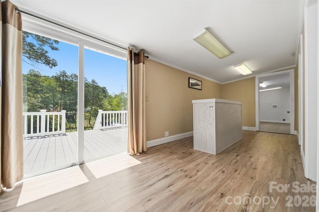 4520 Lake Drive, Sherrills Ford, NC 28673