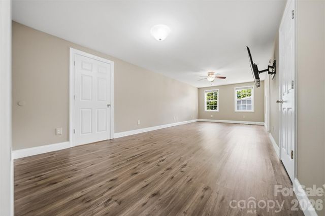 4520 Lake Drive, Sherrills Ford, NC 28673