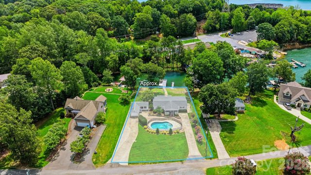 4520 Lake Drive, Sherrills Ford, NC 28673
