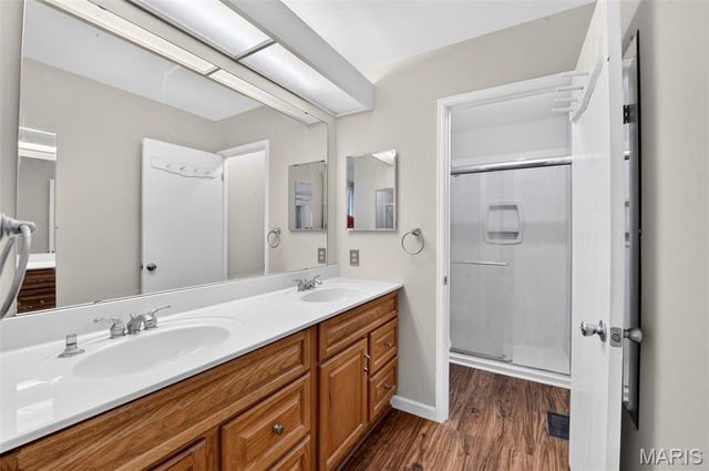 12021 Cedar Lake Court, Maryland Heights, MO 63043