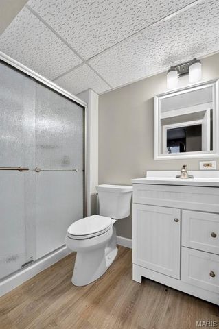 12021 Cedar Lake Court, Maryland Heights, MO 63043