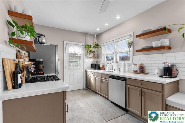 2145 Henderson Street, Bethlehem City, PA 18017