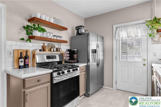 2145 Henderson Street, Bethlehem City, PA 18017