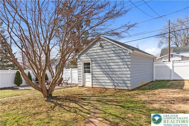 2145 Henderson Street, Bethlehem City, PA 18017