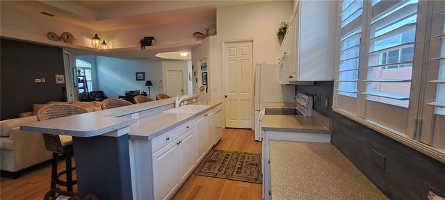 2120 MATTAMY COURT, Venice, FL 34292