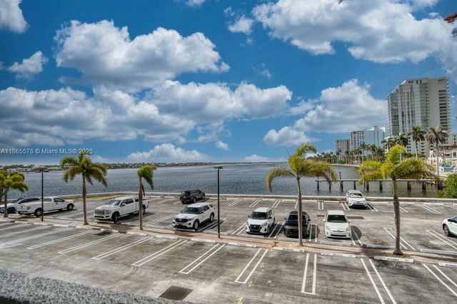 1200 S Flagler Drive 206, West Palm Beach, FL 33401