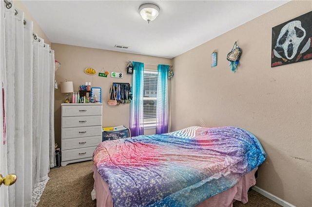 1607 S 14th Street, St Joseph, MO 64503