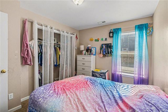 1607 S 14th Street, St Joseph, MO 64503