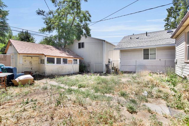 726 E Rockwell Ave, Spokane, WA 99207