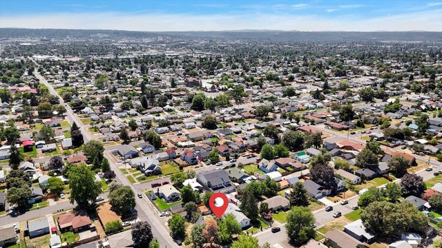 726 E Rockwell Ave, Spokane, WA 99207