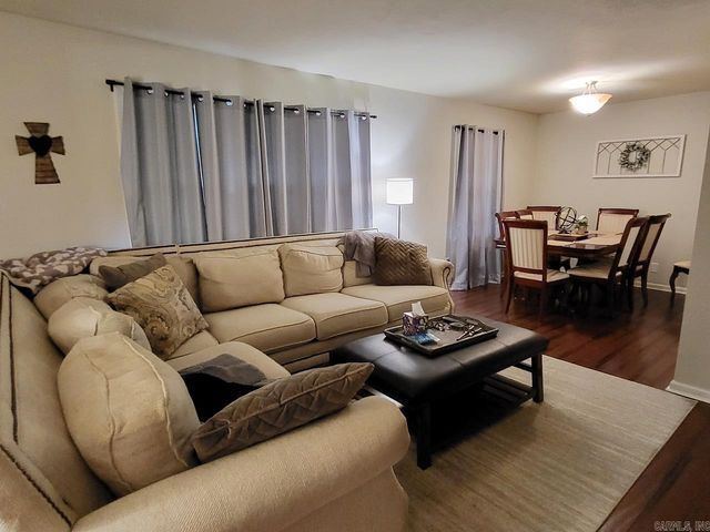 1136 Walnut St, Jonesboro, AR 72401