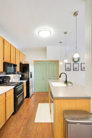 2706 Mallard Drive, Woodbury, MN 55125