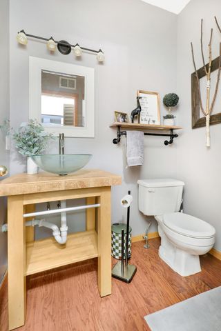 2706 Mallard Drive, Woodbury, MN 55125