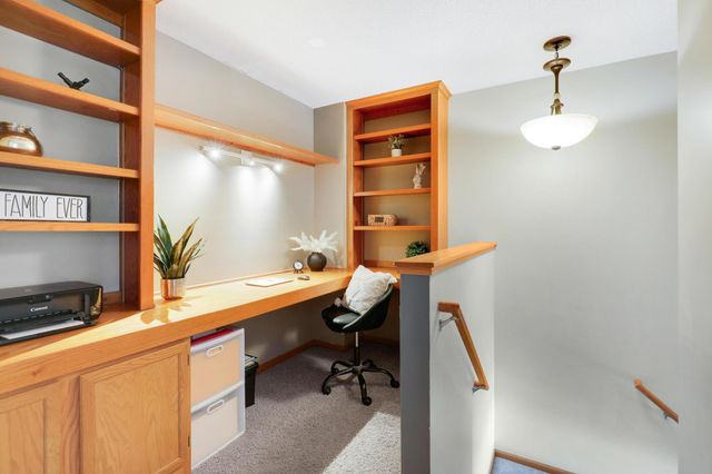 2706 Mallard Drive, Woodbury, MN 55125