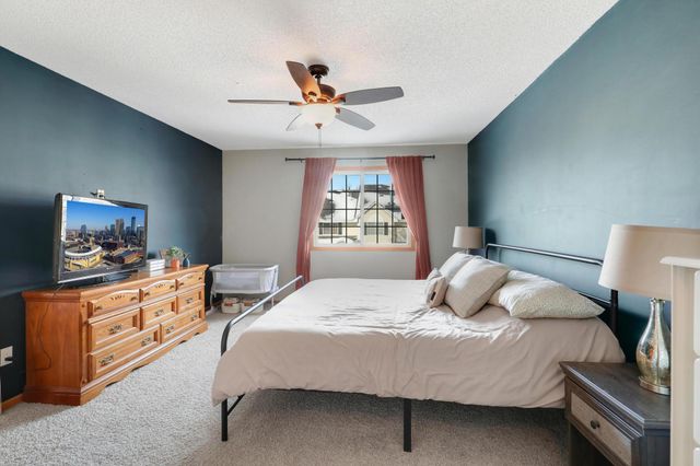 2706 Mallard Drive, Woodbury, MN 55125