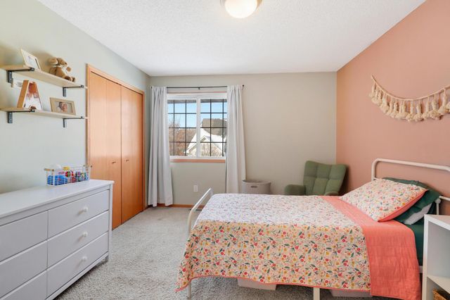 2706 Mallard Drive, Woodbury, MN 55125