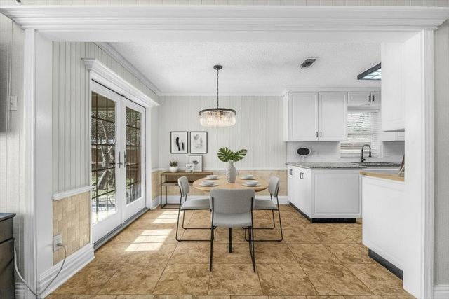 4704 Burning Springs Drive, Arlington, TX 76017