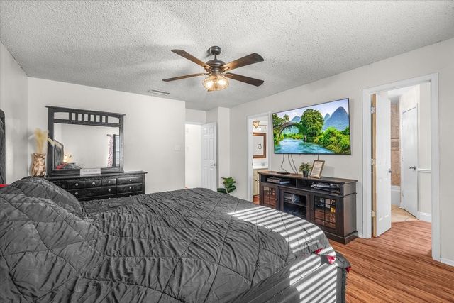 4704 Burning Springs Drive, Arlington, TX 76017