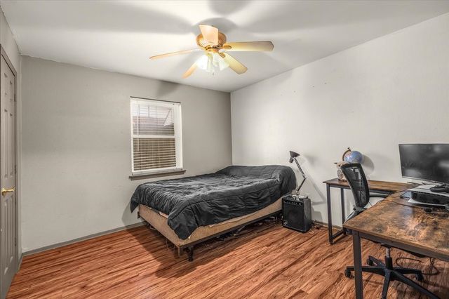 4704 Burning Springs Drive, Arlington, TX 76017