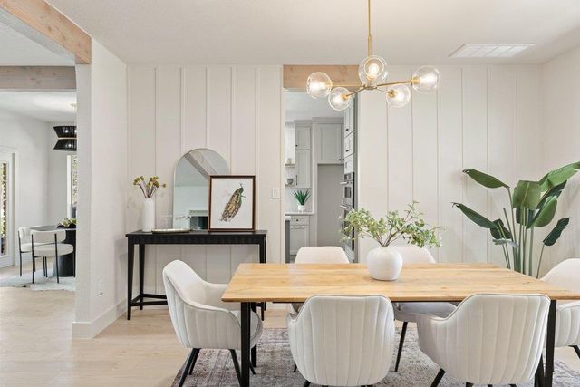 1006 Palos Verdes DR, Lakeway, TX 78734