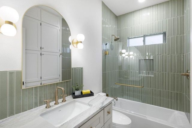 1006 Palos Verdes DR, Lakeway, TX 78734