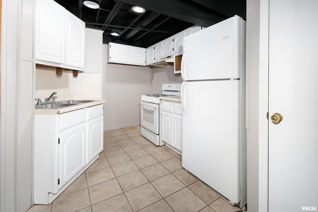 4 MAPLE Court, Colona, IL 61241