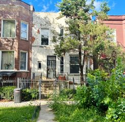 4018 W Polk Street, Chicago, IL 60624