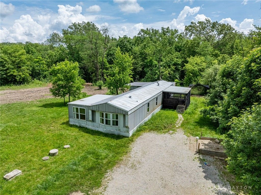 6099 Beamsville Union City, Greenville, OH 45331