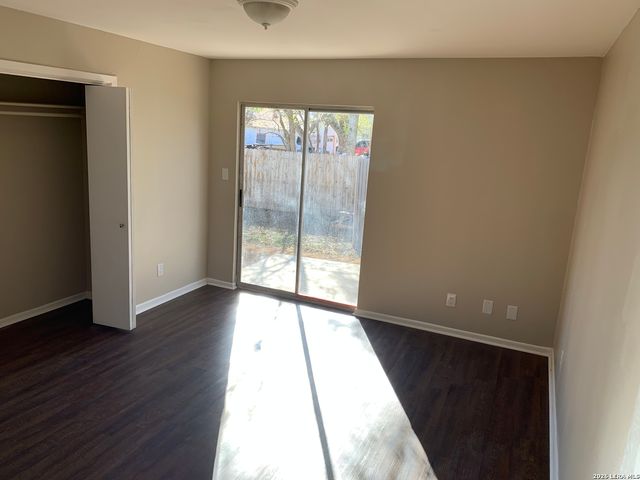 618 Gode Ln, New Braunfels, TX 78130