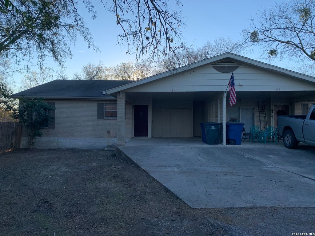 618 Gode Ln, New Braunfels, TX 78130