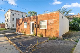 404 Smithfield Avenue, Pawtucket, RI 02860
