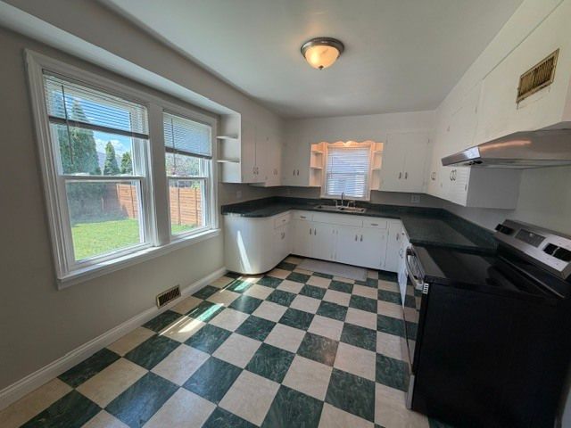 1530 Hill Avenue, Wheaton, IL 60187