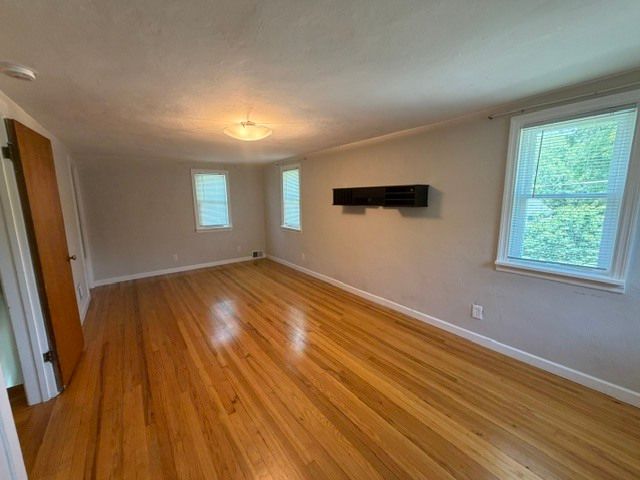 1530 Hill Avenue, Wheaton, IL 60187