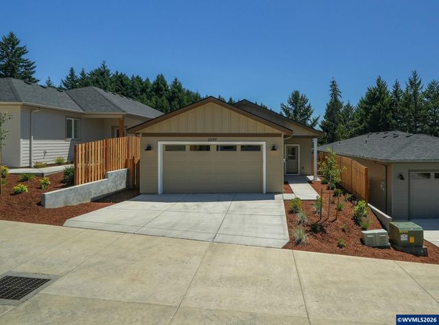 2049 NW Century Dr, Corvallis, OR 97330