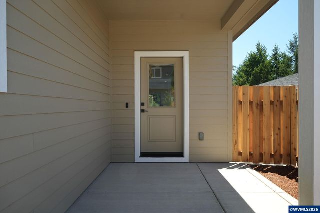 2049 NW Century Dr, Corvallis, OR 97330