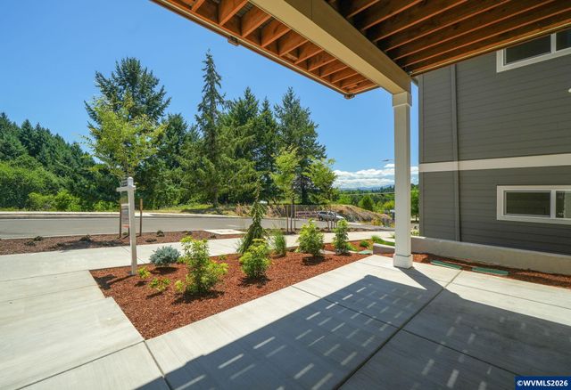 2049 NW Century Dr, Corvallis, OR 97330