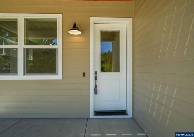 2049 NW Century Dr, Corvallis, OR 97330