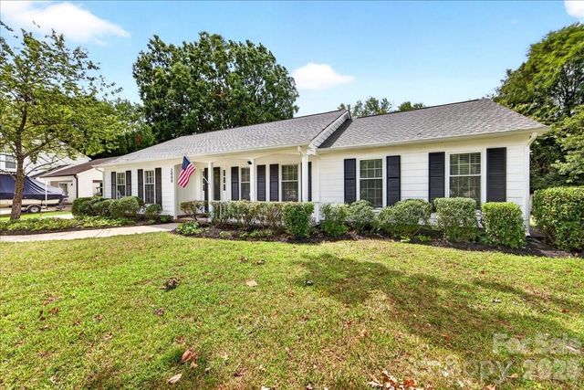 2000 Lawton Bluff Road, Charlotte, NC 28226