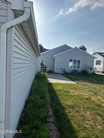 5311 Fern Drive, Toledo, OH 43613