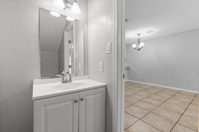 2003 Country Village Boulevard B, Humble, TX 77338