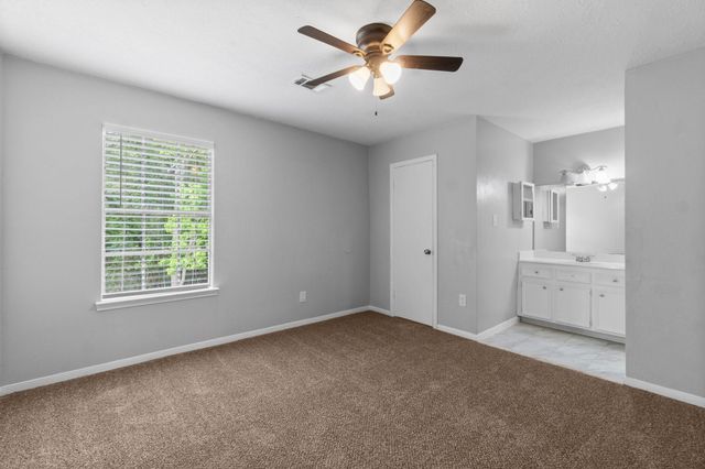 2003 Country Village Boulevard B, Humble, TX 77338