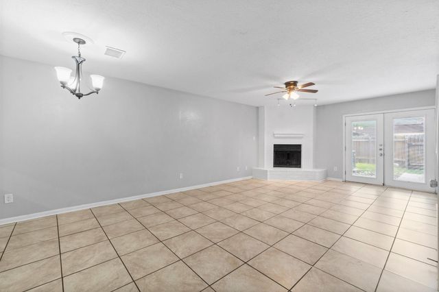 2003 Country Village Boulevard B, Humble, TX 77338